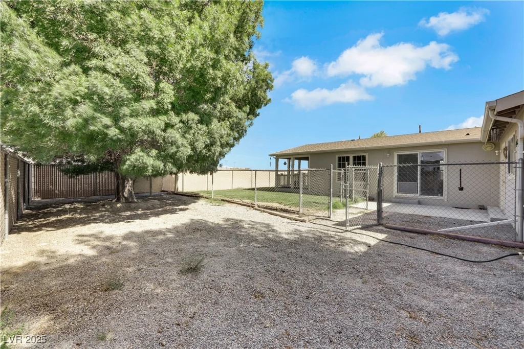 3191 Cedarwood, Pahrump, NV 89048