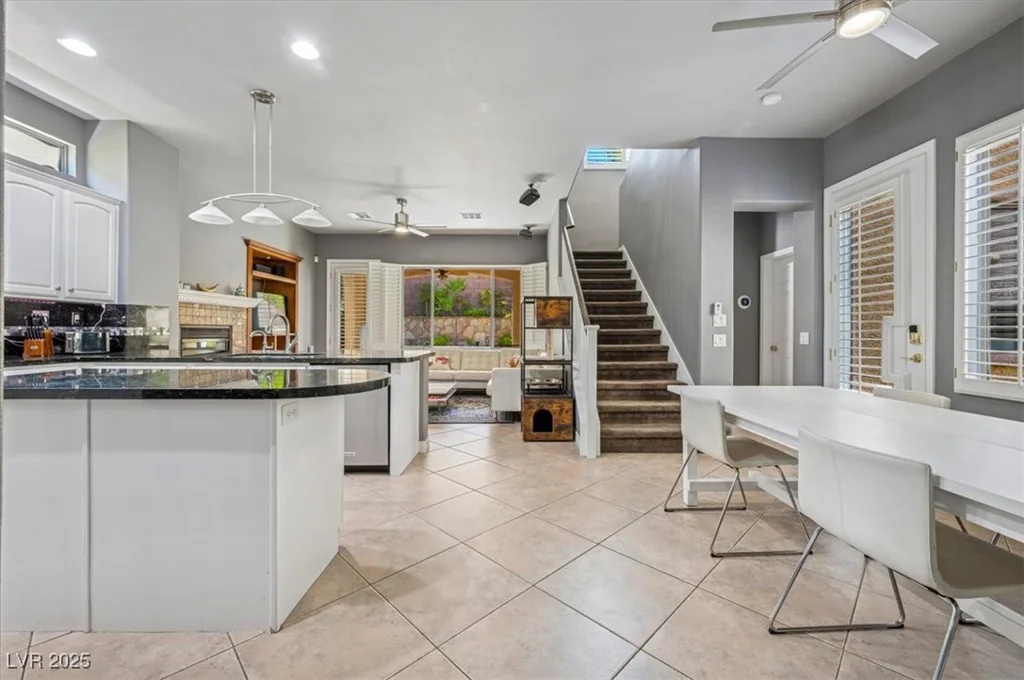 339 Dartmouth Hills, Las Vegas, NV 89138