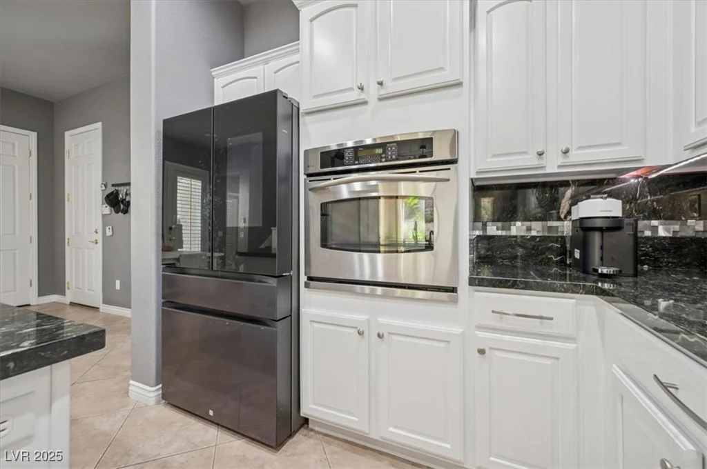 339 Dartmouth Hills, Las Vegas, NV 89138