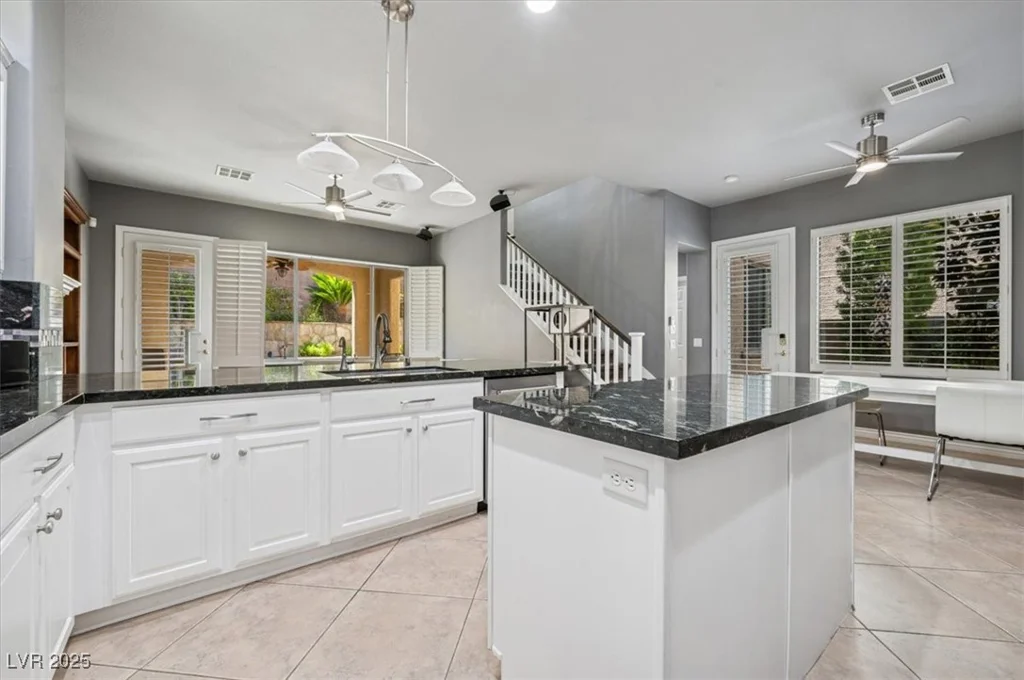 339 Dartmouth Hills, Las Vegas, NV 89138