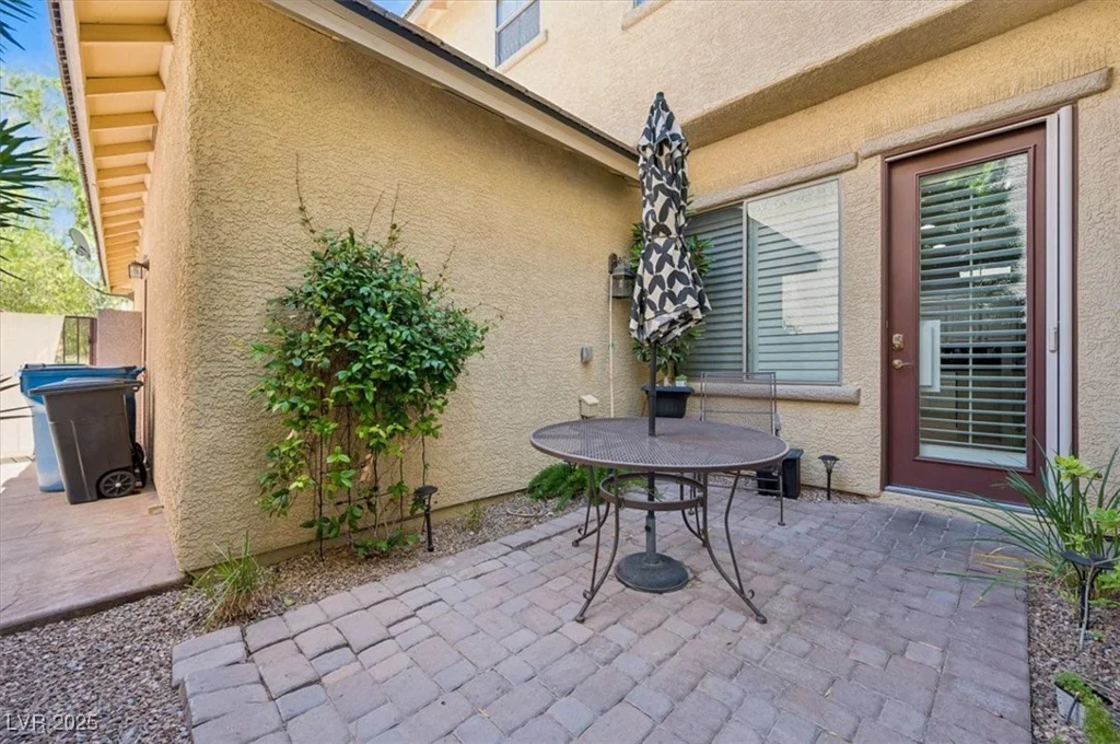 339 Dartmouth Hills, Las Vegas, NV 89138