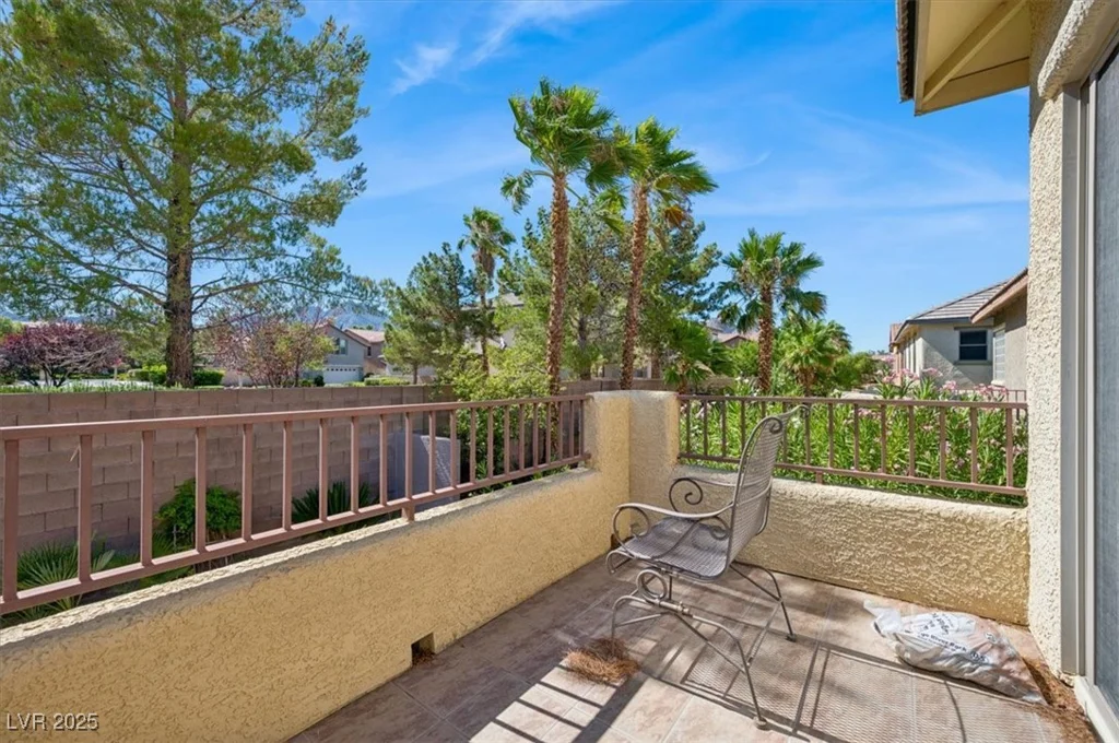 339 Dartmouth Hills, Las Vegas, NV 89138