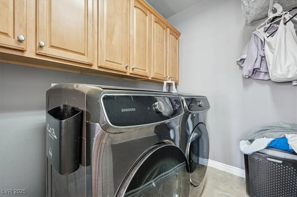 339 Dartmouth Hills, Las Vegas, NV 89138