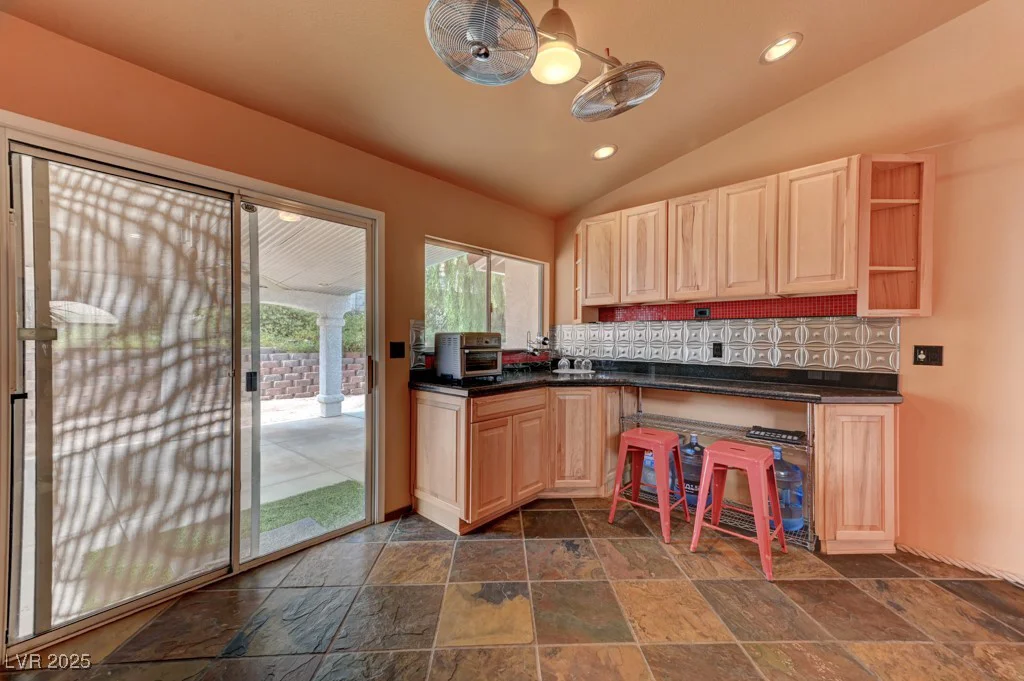 1523 Silver Point, Las Vegas, NV 89123