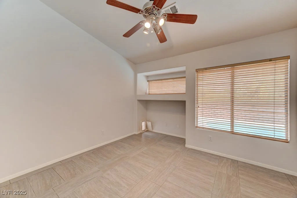 1523 Silver Point, Las Vegas, NV 89123