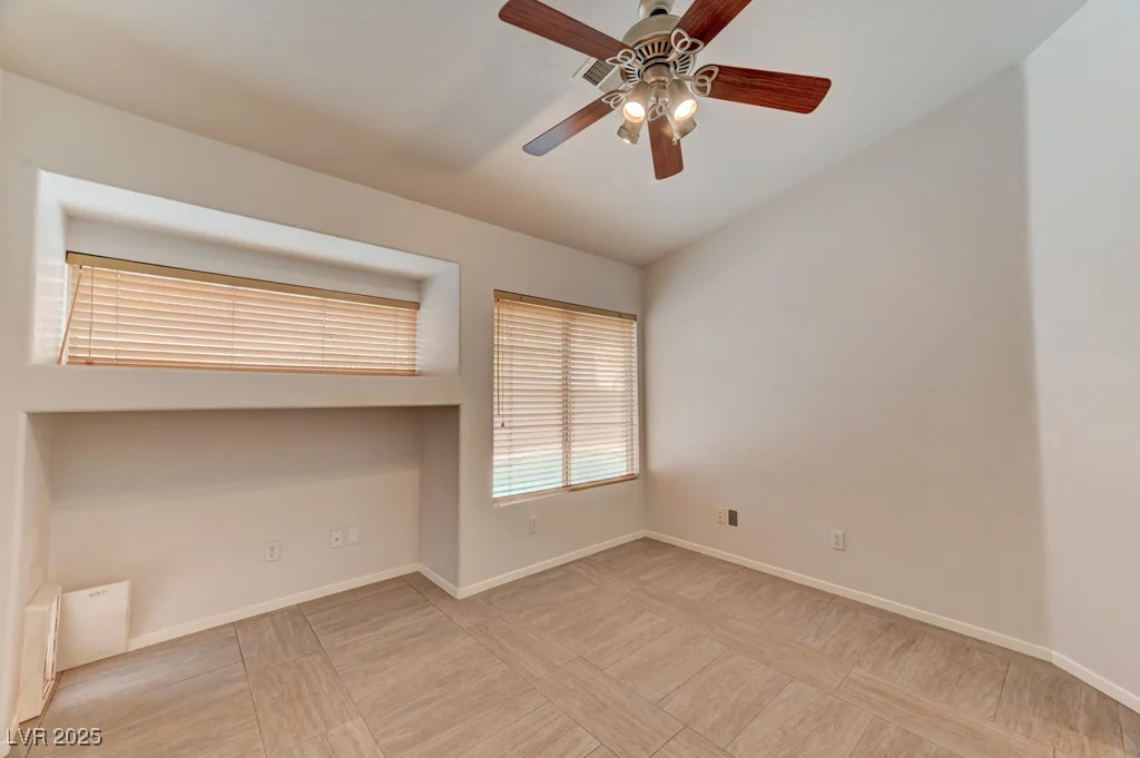 1523 Silver Point, Las Vegas, NV 89123