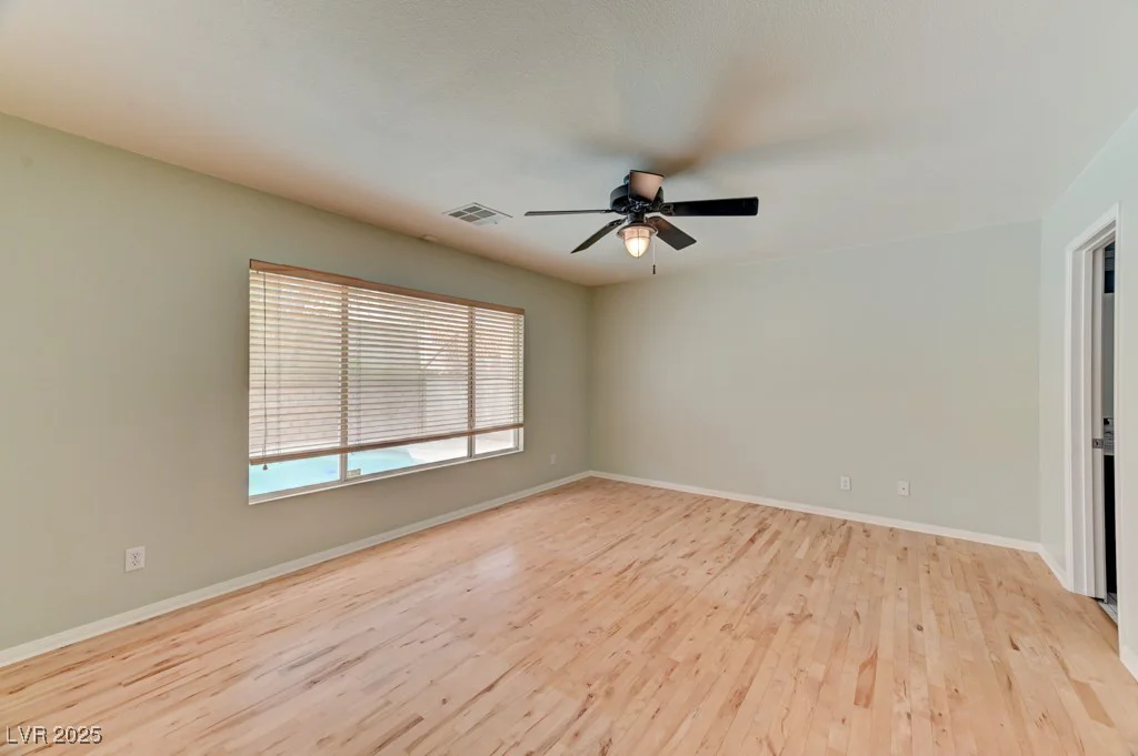 1523 Silver Point, Las Vegas, NV 89123