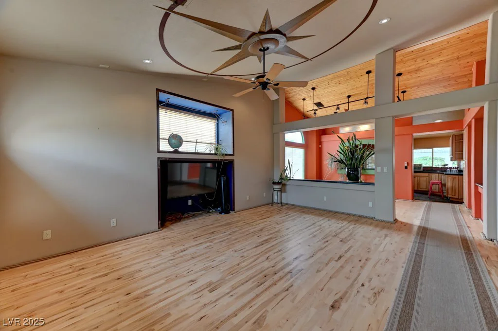 1523 Silver Point, Las Vegas, NV 89123