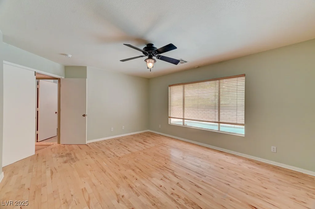 1523 Silver Point, Las Vegas, NV 89123
