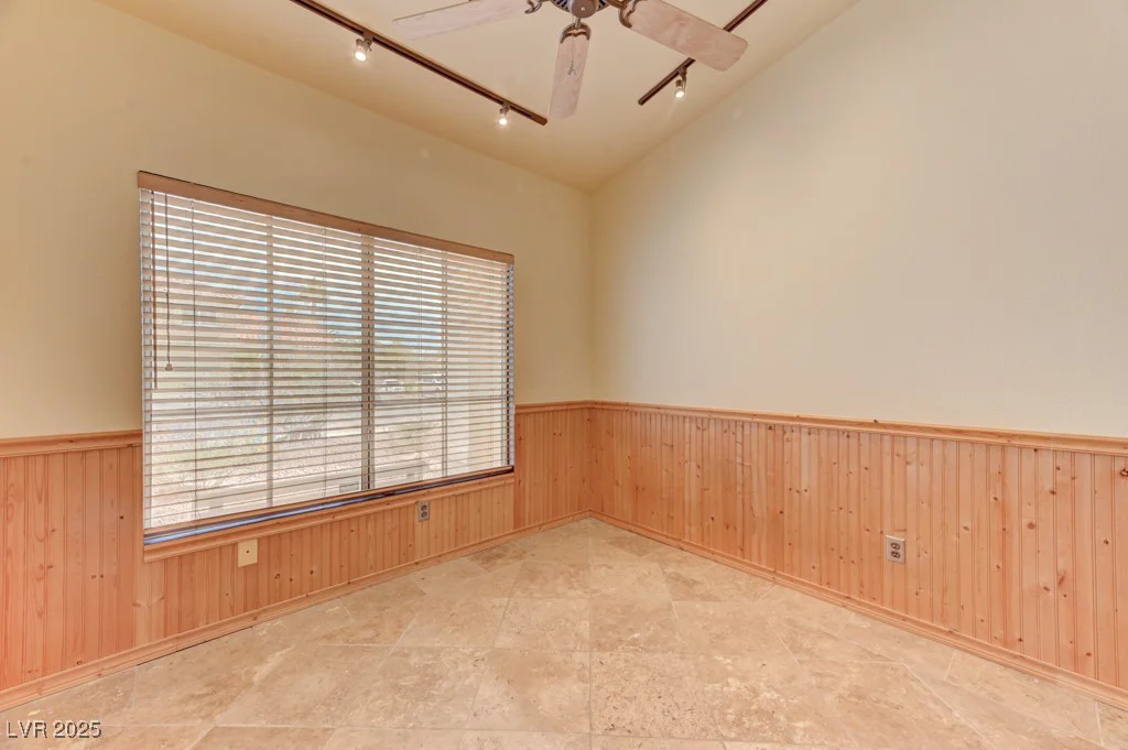 1523 Silver Point, Las Vegas, NV 89123