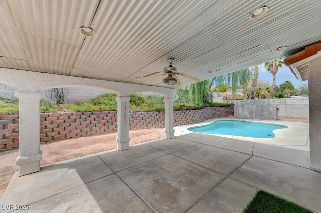 1523 Silver Point, Las Vegas, NV 89123