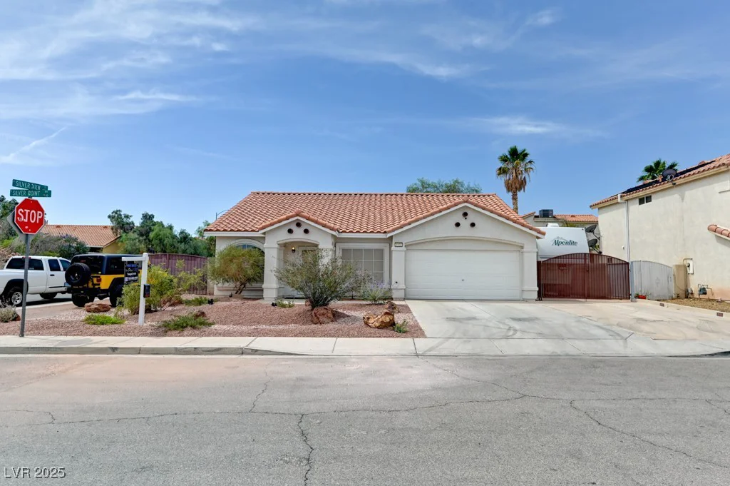 1523 Silver Point, Las Vegas, NV 89123