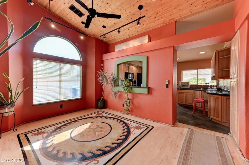 1523 Silver Point, Las Vegas, NV 89123