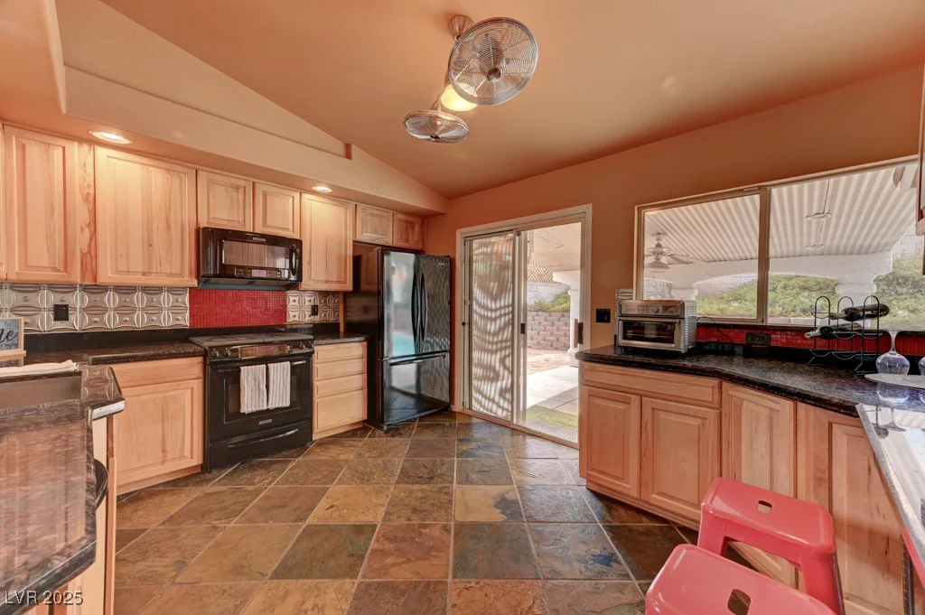 1523 Silver Point, Las Vegas, NV 89123