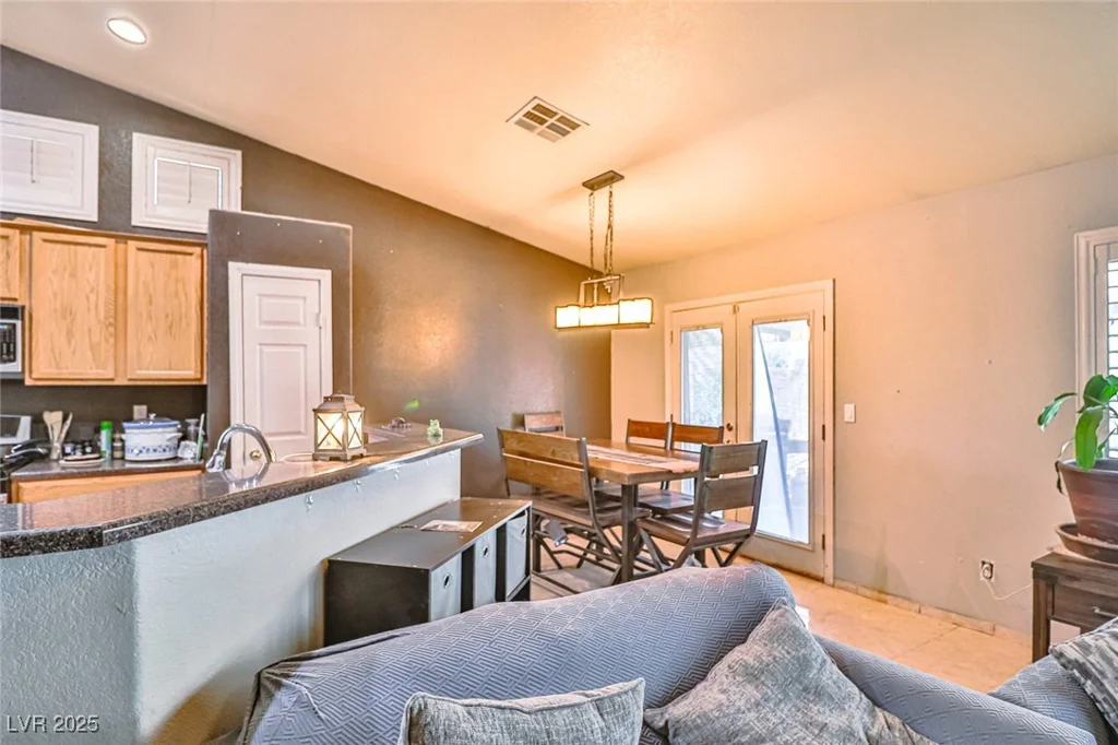 1120 El Campo Grande, North Las Vegas, NV 89081