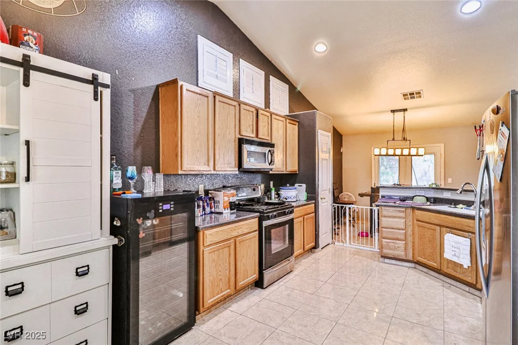 1120 El Campo Grande, North Las Vegas, NV 89081