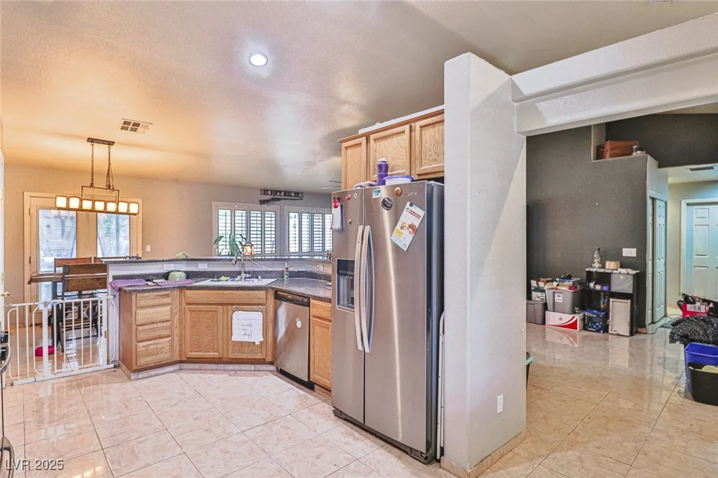 1120 El Campo Grande, North Las Vegas, NV 89081