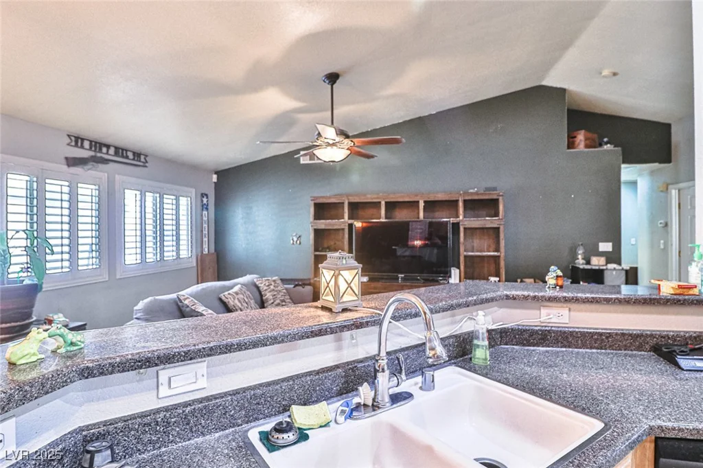 1120 El Campo Grande, North Las Vegas, NV 89081