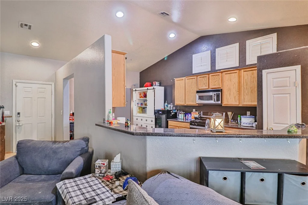 1120 El Campo Grande, North Las Vegas, NV 89081