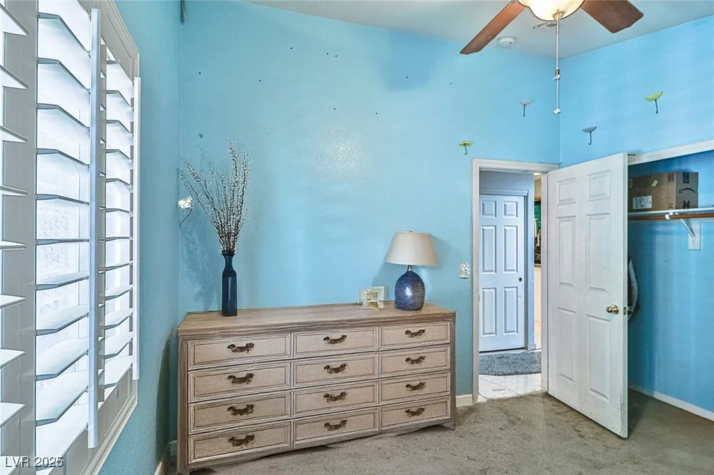 1120 El Campo Grande, North Las Vegas, NV 89081