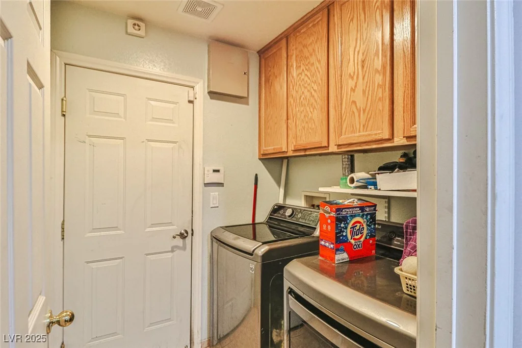 1120 El Campo Grande, North Las Vegas, NV 89081