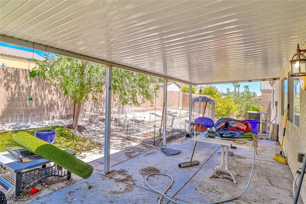1120 El Campo Grande, North Las Vegas, NV 89081