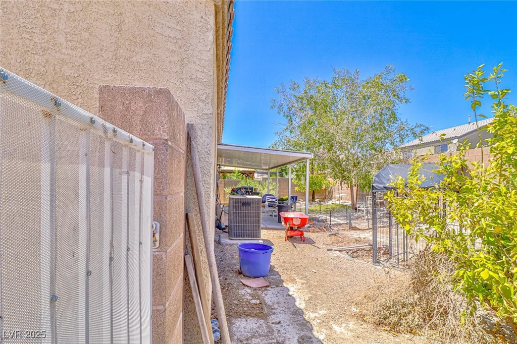 1120 El Campo Grande, North Las Vegas, NV 89081