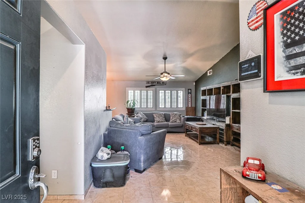 1120 El Campo Grande, North Las Vegas, NV 89081