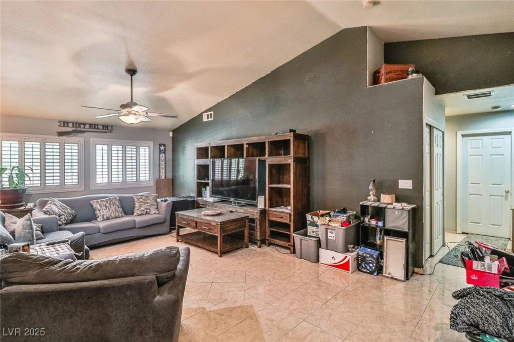 1120 El Campo Grande, North Las Vegas, NV 89081