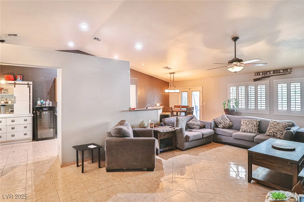 1120 El Campo Grande, North Las Vegas, NV 89081