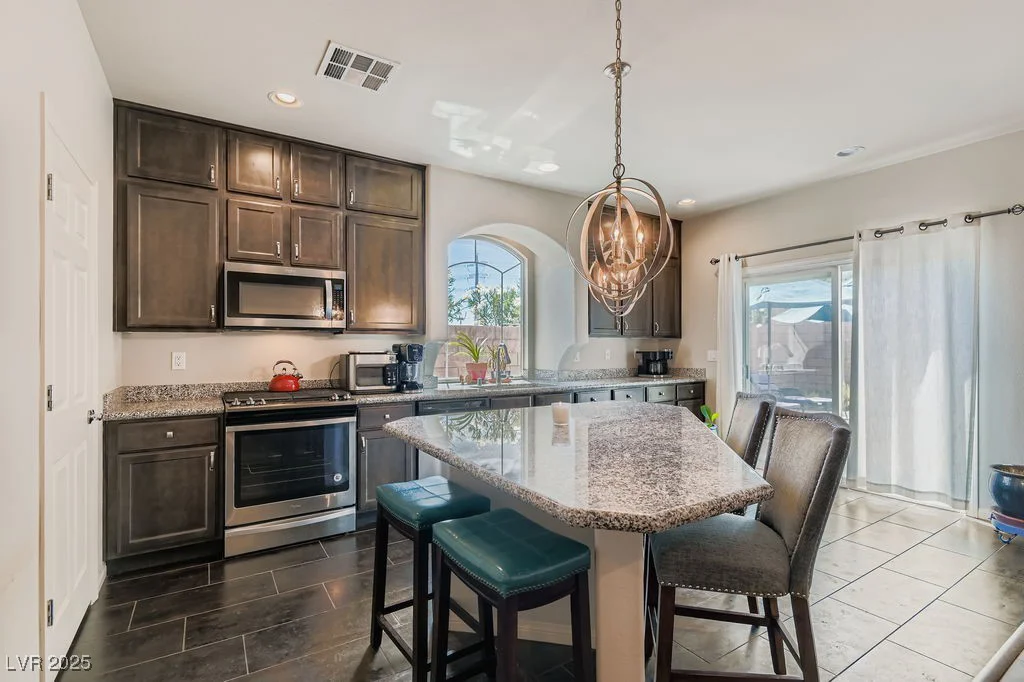 5517 Jo Rae, Las Vegas, NV 89141