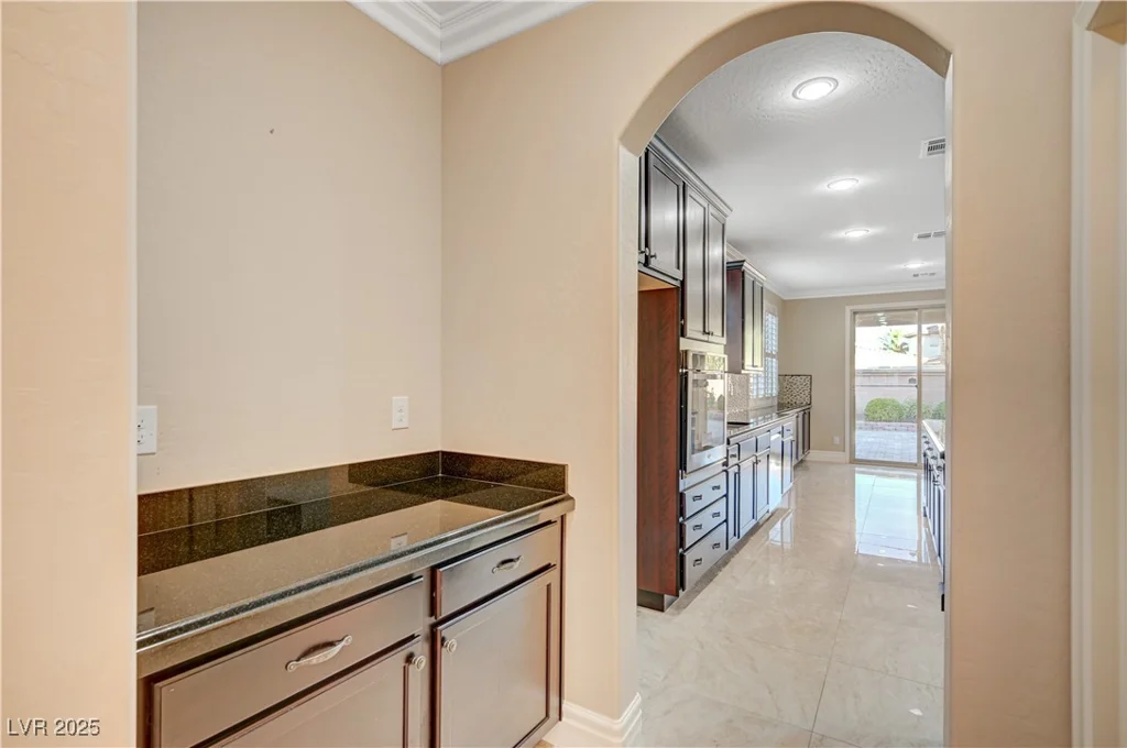 562 White Heart, Las Vegas, NV 89148