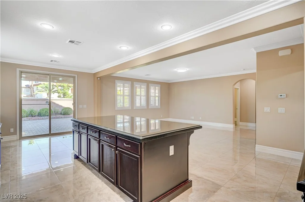 562 White Heart, Las Vegas, NV 89148