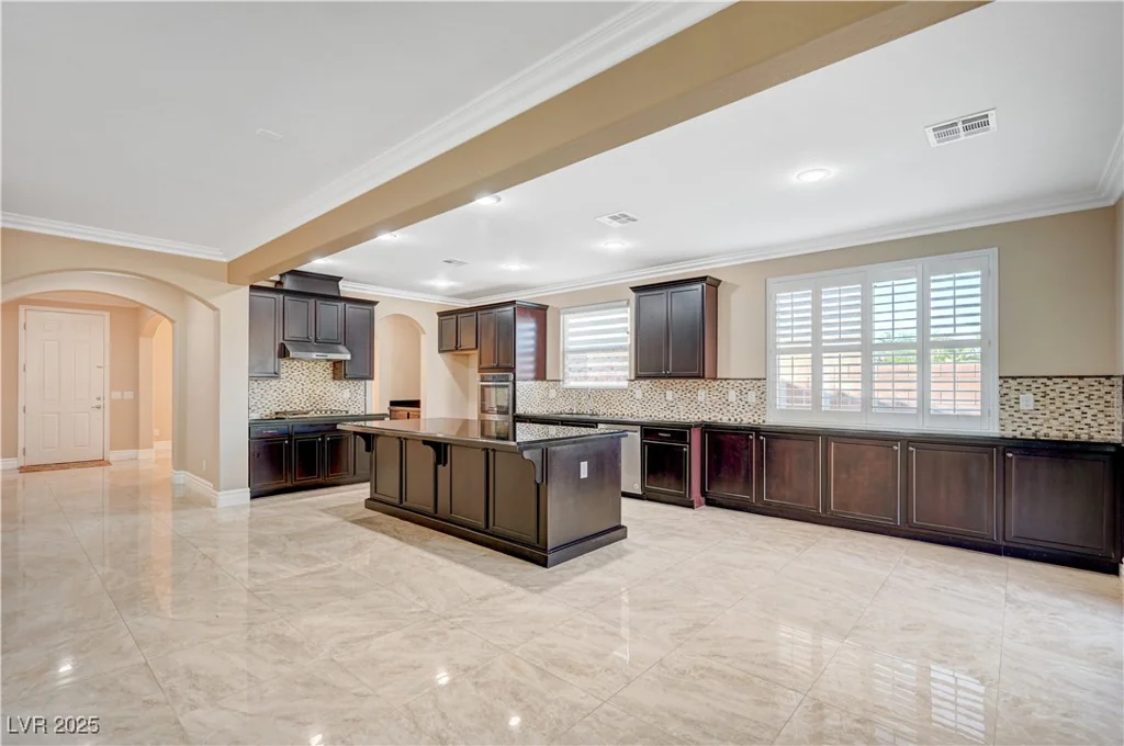 562 White Heart, Las Vegas, NV 89148