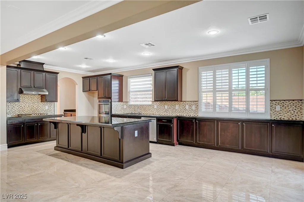 562 White Heart, Las Vegas, NV 89148