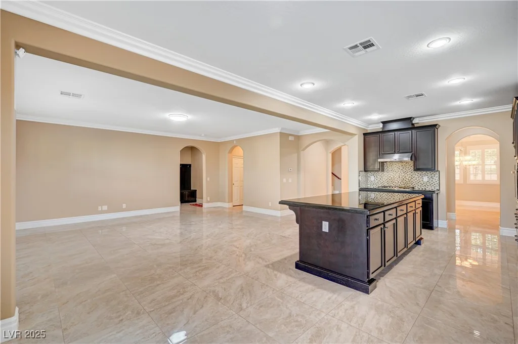 562 White Heart, Las Vegas, NV 89148