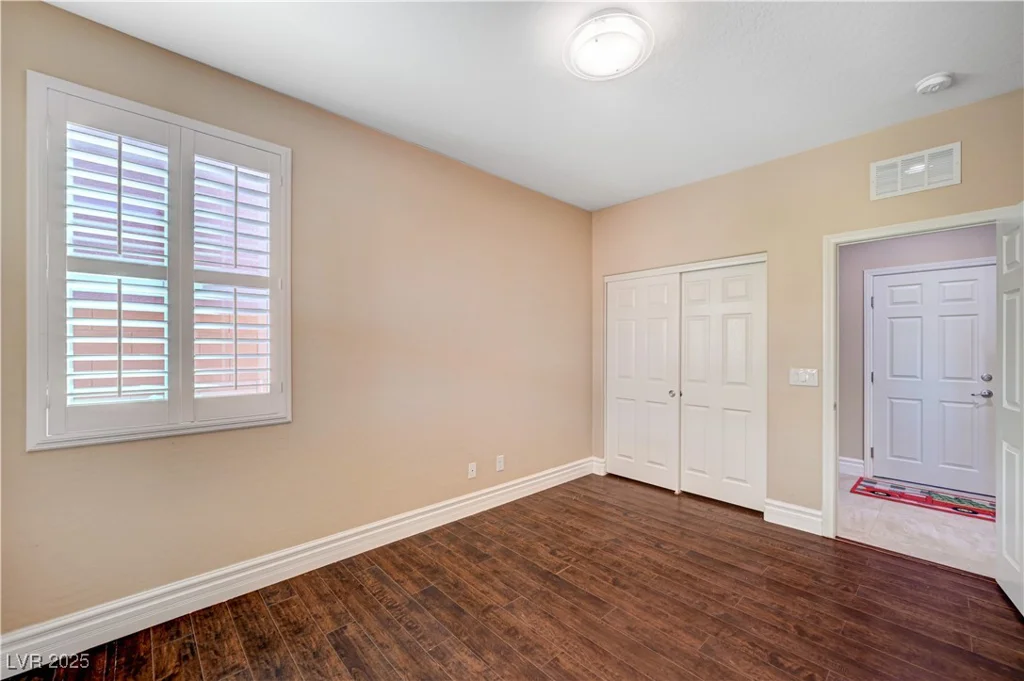 562 White Heart, Las Vegas, NV 89148