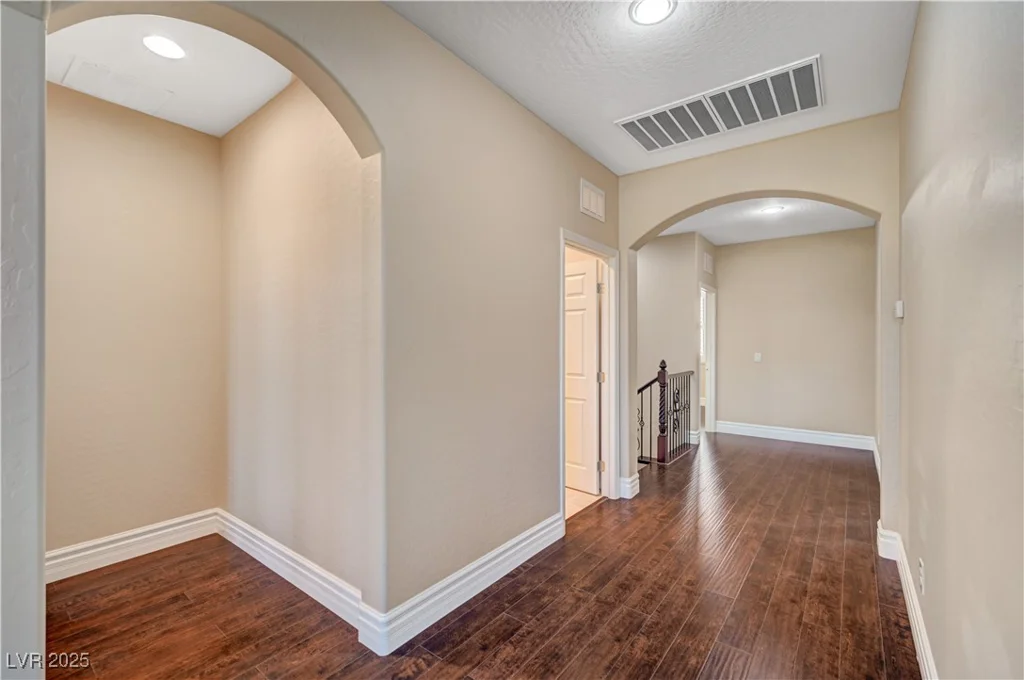 562 White Heart, Las Vegas, NV 89148