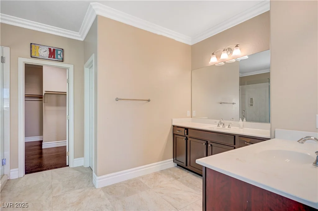 562 White Heart, Las Vegas, NV 89148