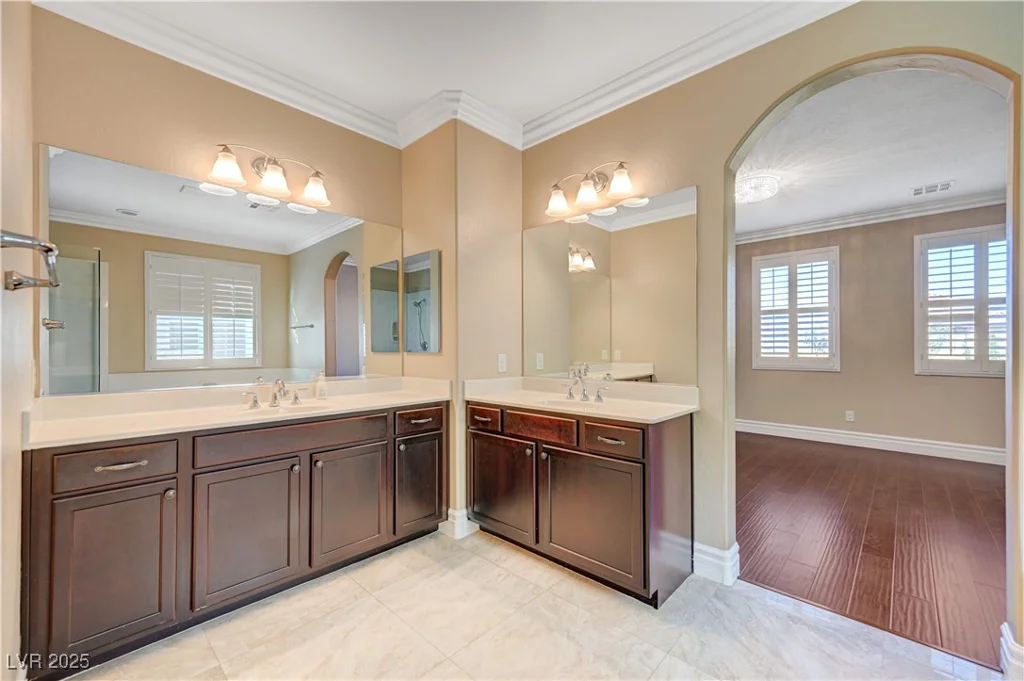 562 White Heart, Las Vegas, NV 89148