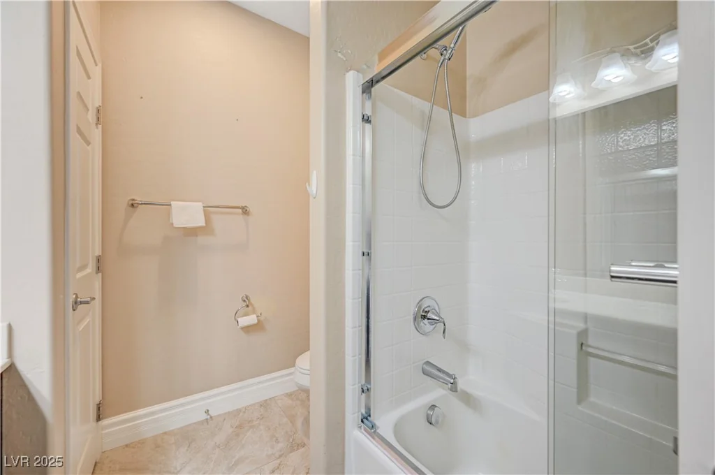 562 White Heart, Las Vegas, NV 89148