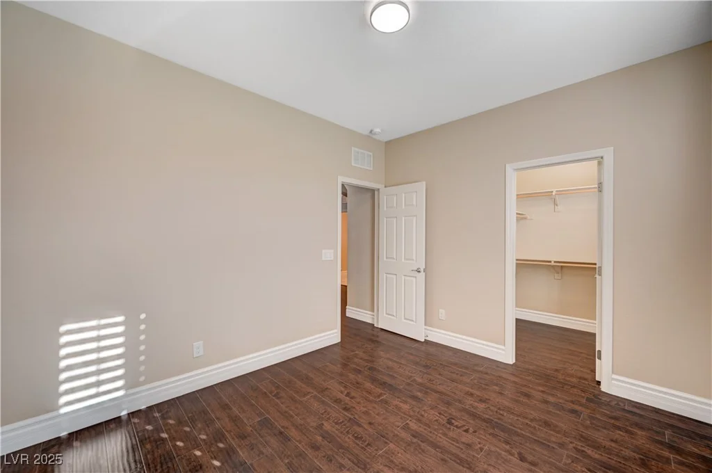 562 White Heart, Las Vegas, NV 89148