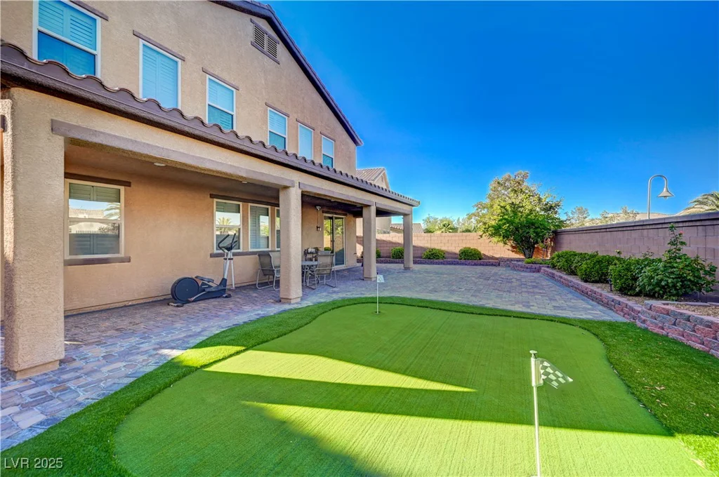 562 White Heart, Las Vegas, NV 89148