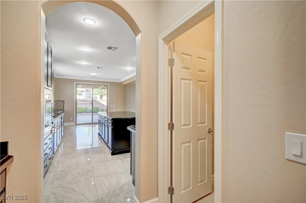 562 White Heart, Las Vegas, NV 89148