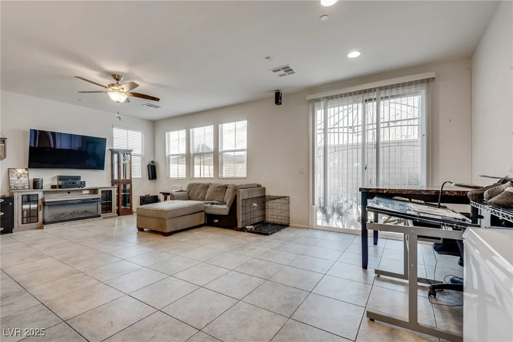 889 Harbor, Henderson, NV 89002