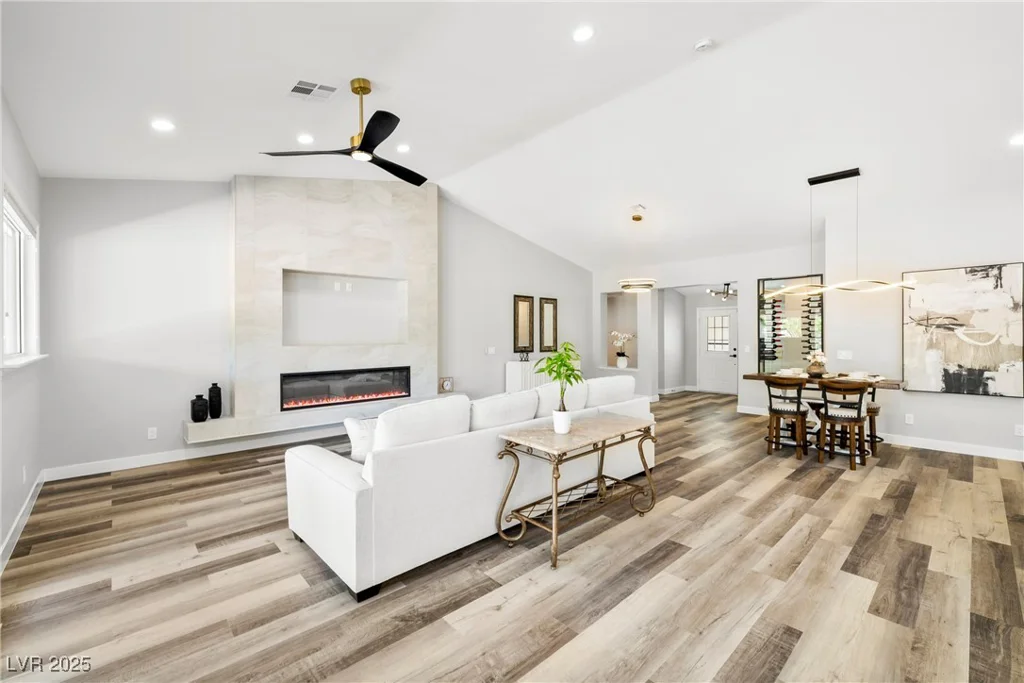 5000 Burr Oak, Las Vegas, NV 89130