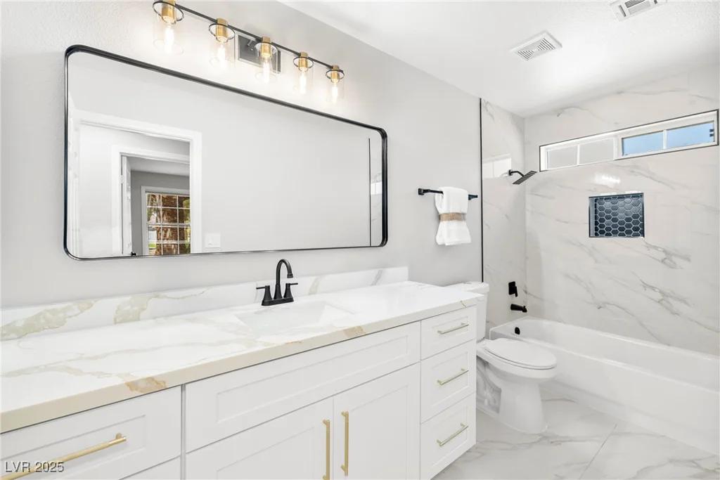 5000 Burr Oak, Las Vegas, NV 89130