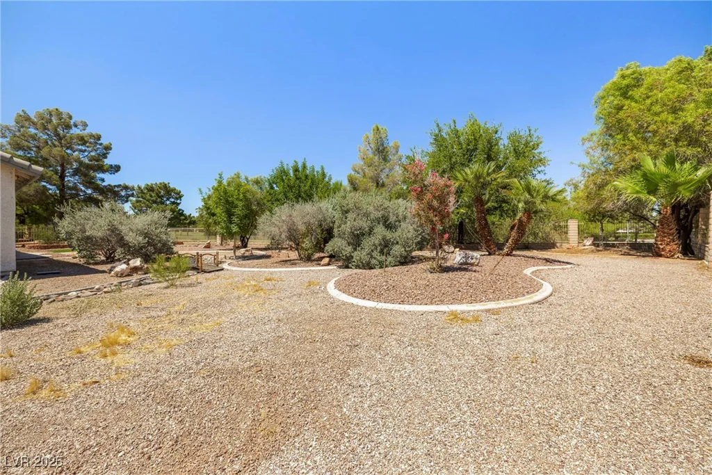 5000 Burr Oak, Las Vegas, NV 89130