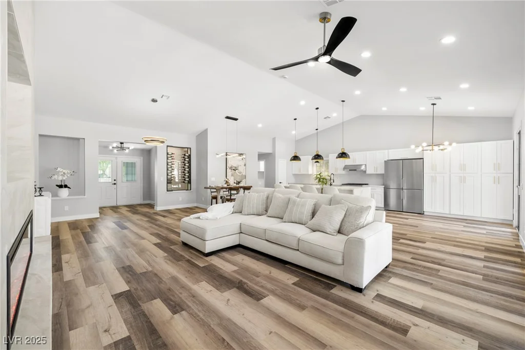 5000 Burr Oak, Las Vegas, NV 89130