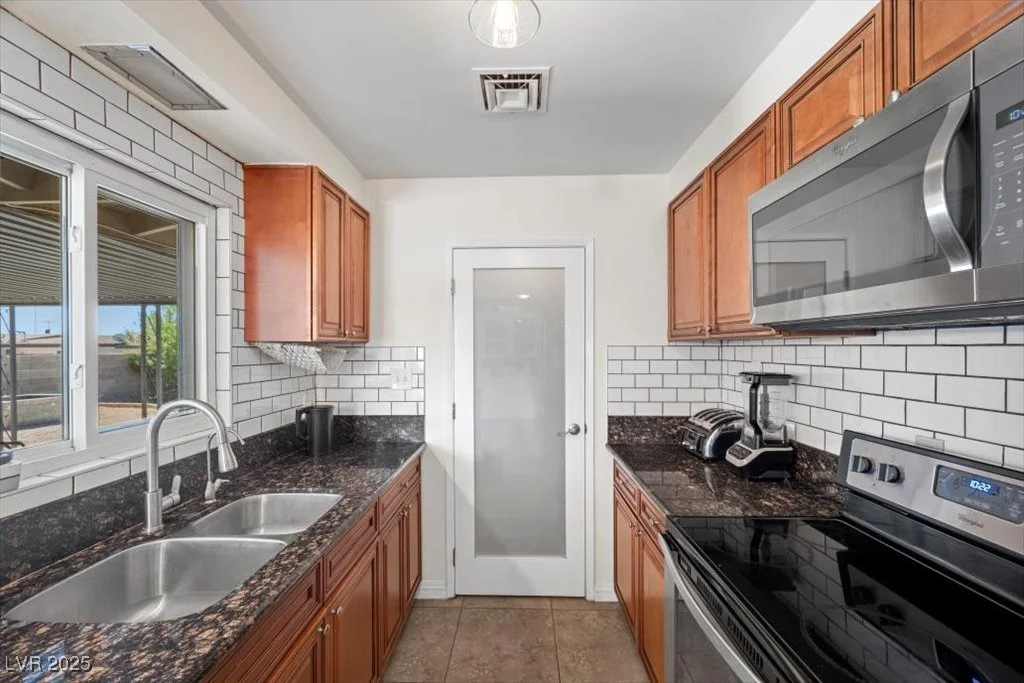 3729 Fortune, Las Vegas, NV 89107